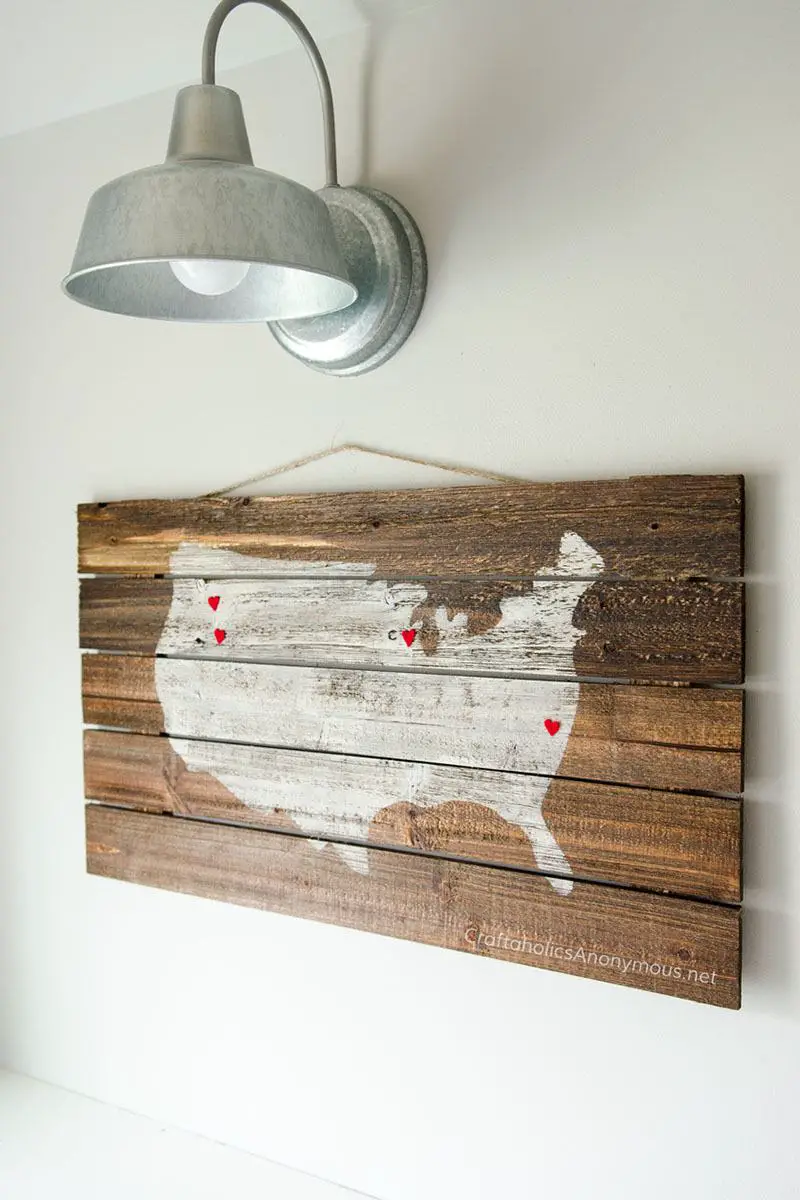 DIY-Pallet-Wood-Map-sign