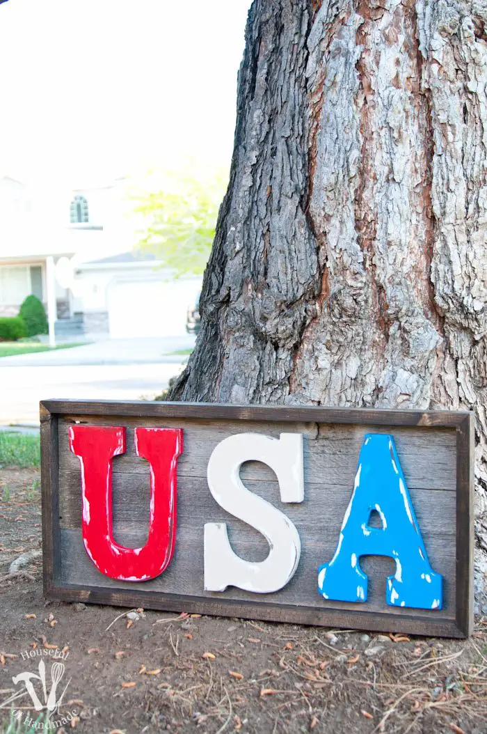 Easy-DIY-Rustic-USA-Wood-Sign-19