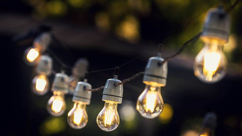 backyard-lights