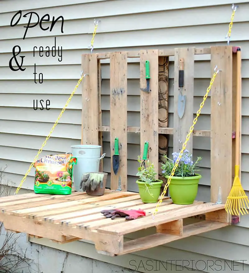 DIY: Pallet Gardening Table